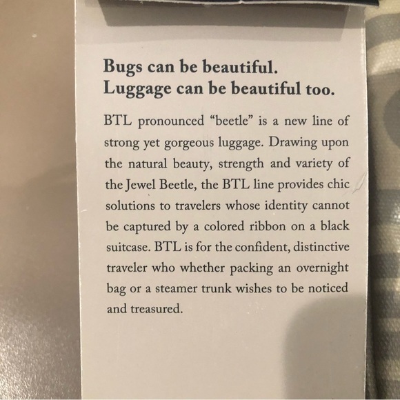 b•tL/ World Tote/ NWT/ 3 piece / Set pouch/tan - Picture 8 of 8